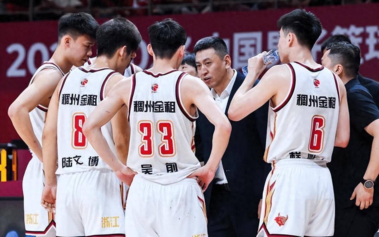 巴拿马篮球超级联赛：夺冠热门队伍备战火热的简单介绍