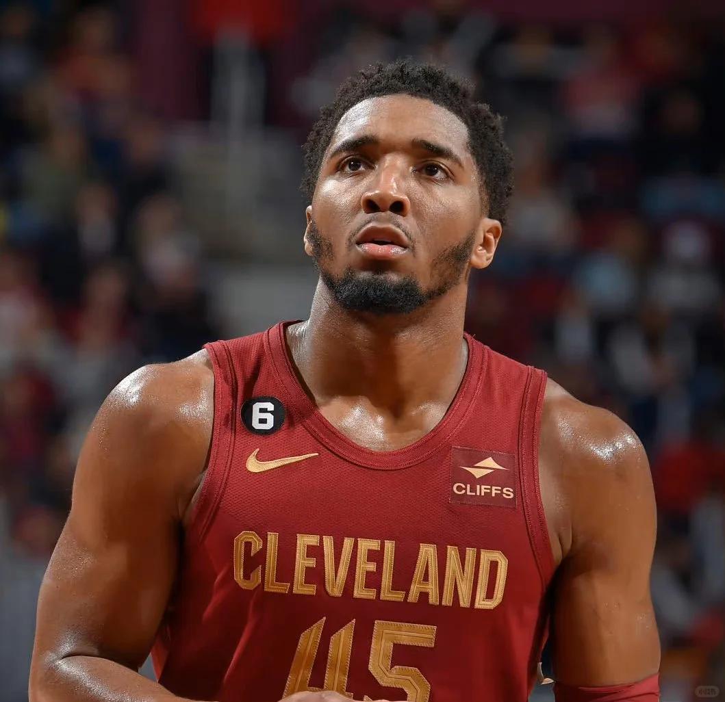 西亚卡姆爆发新星，米切尔刷新纪录，官方宣布新规球队迎来希望！