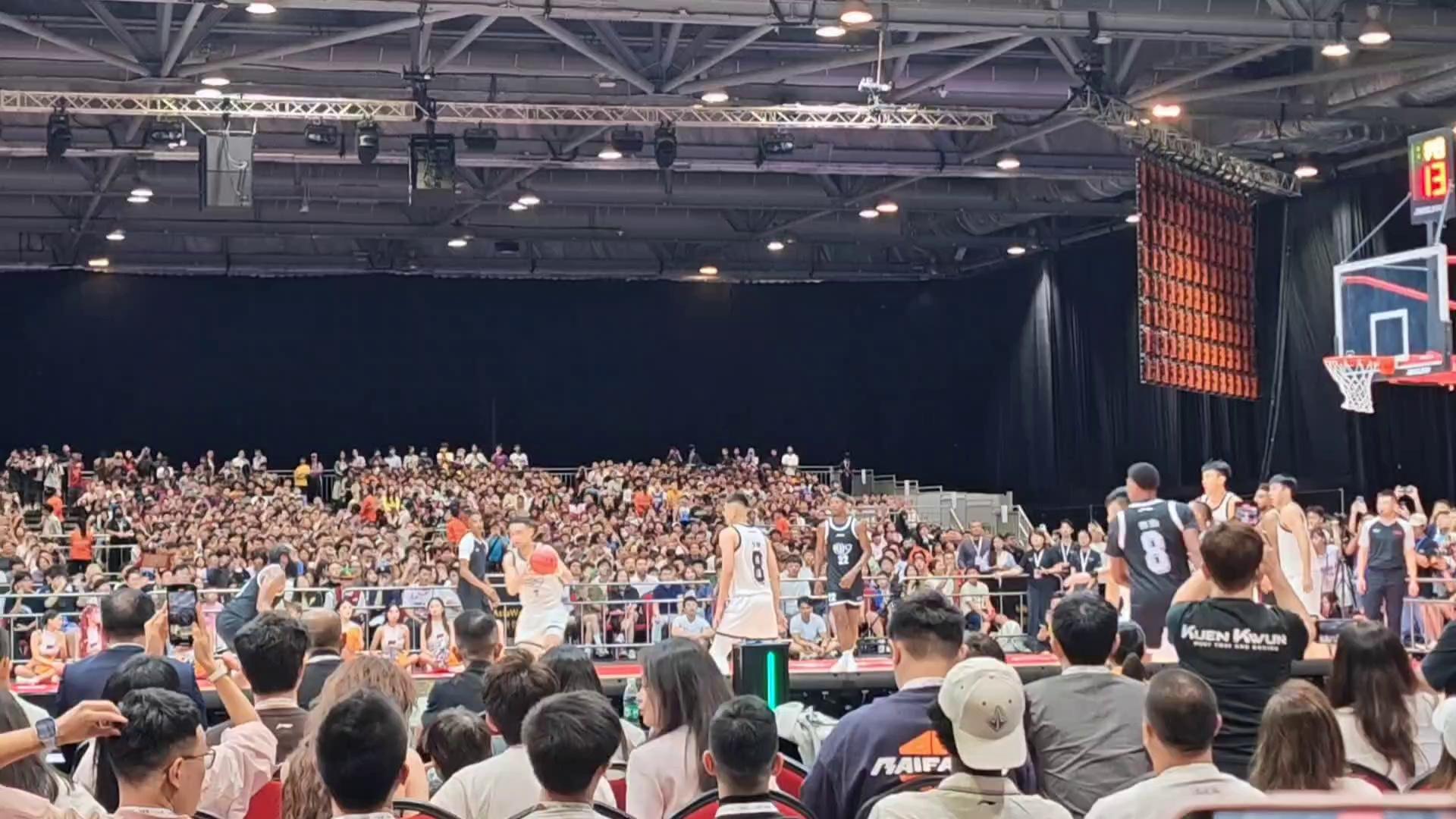 哈登迎来十赛季高光表现，皇家马德里球迷沸腾！
