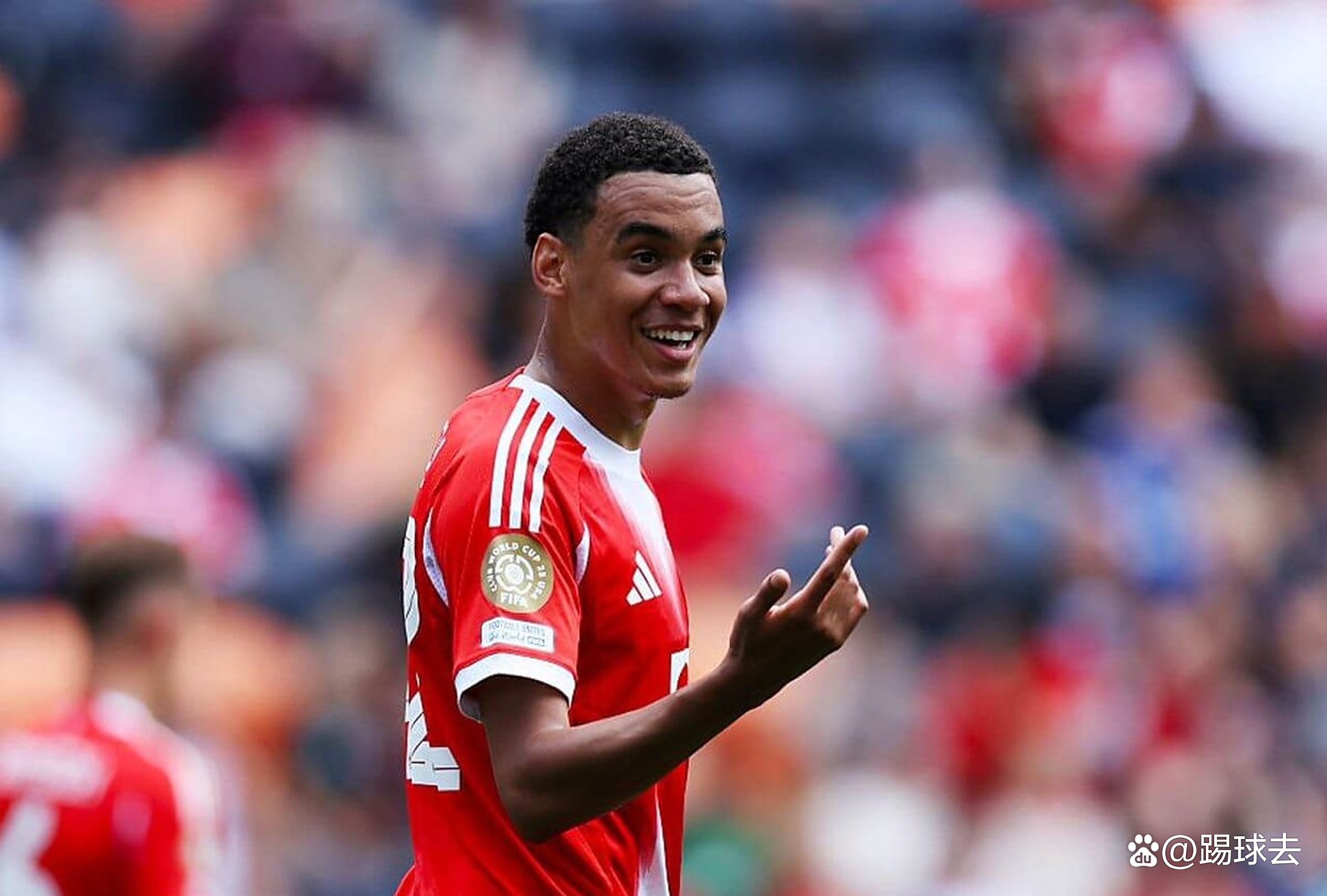 拜仁不断突破!,科维托娃连续五场比赛得分超过领先优势明显观众掌声雷动的简单介绍 拜仁不断突破!,科维托娃连续五场比赛得分超过领先优势明显观众掌声雷动的简单介绍